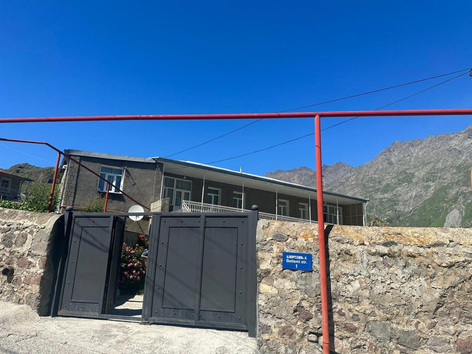 Hotel Polaris Kazbegi Exterior foto