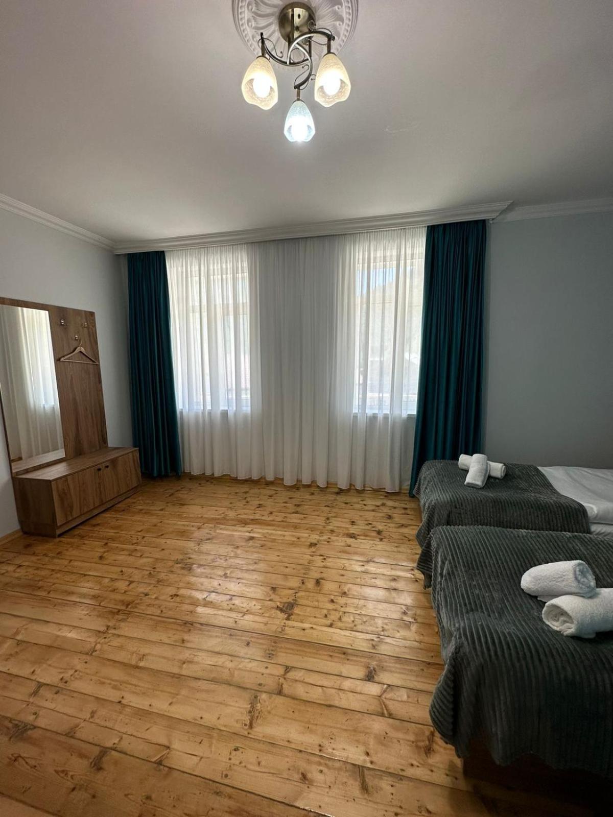 Hotel Polaris Kazbegi Habitación foto