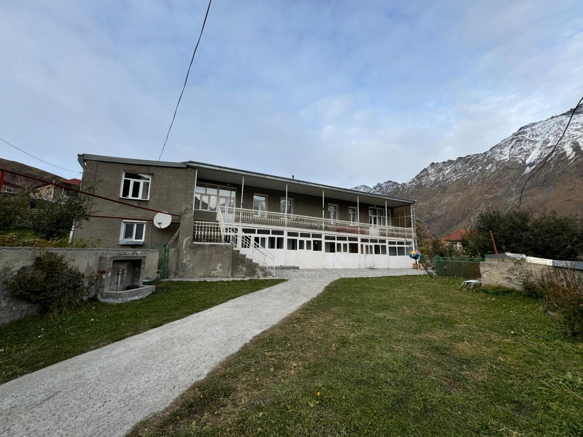 Hotel Polaris Kazbegi Exterior foto